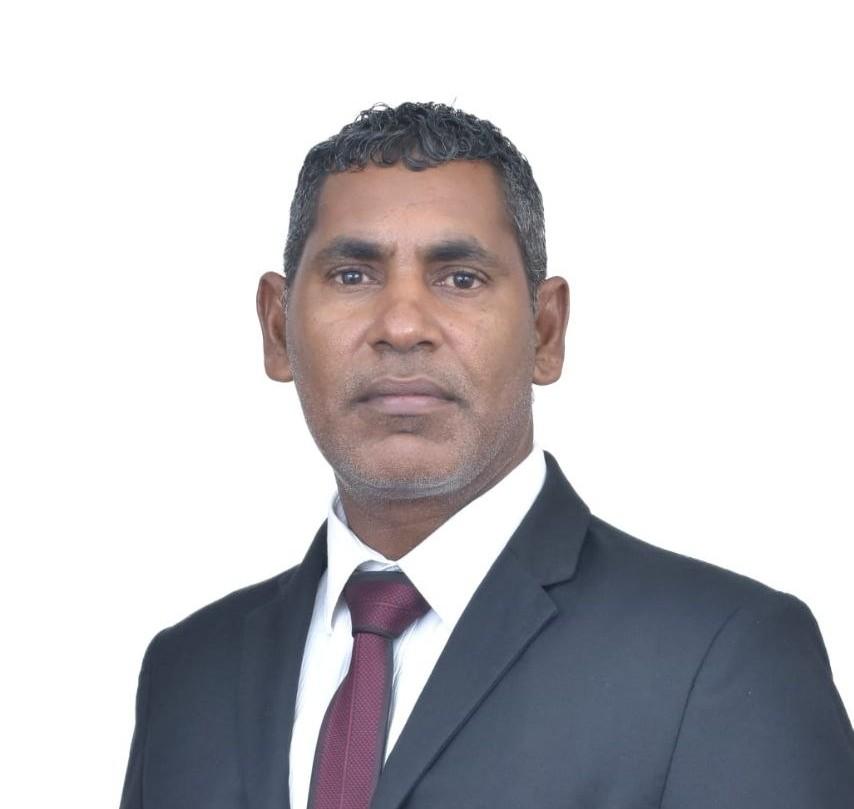 ނިލަންދޫ އަށް ބޭނުންވާ ތަރައްގީ ގެނައުމުގައި އެންމެ އިންޗިއެއްވެސް ފަހަތަކަށް ނުޖެހޭނަން: ކައުންސިލް ރައީސް
