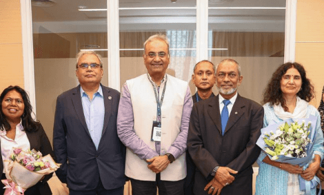 އޭޝިއާ މީޑިއާ ސަމިޓުގައި ބައިވެރިވެވަޑައިގަތުމަށް ބޭރުގެ ދެ މަންދޫބަކު ރާއްޖެވަޑައިގެންފި