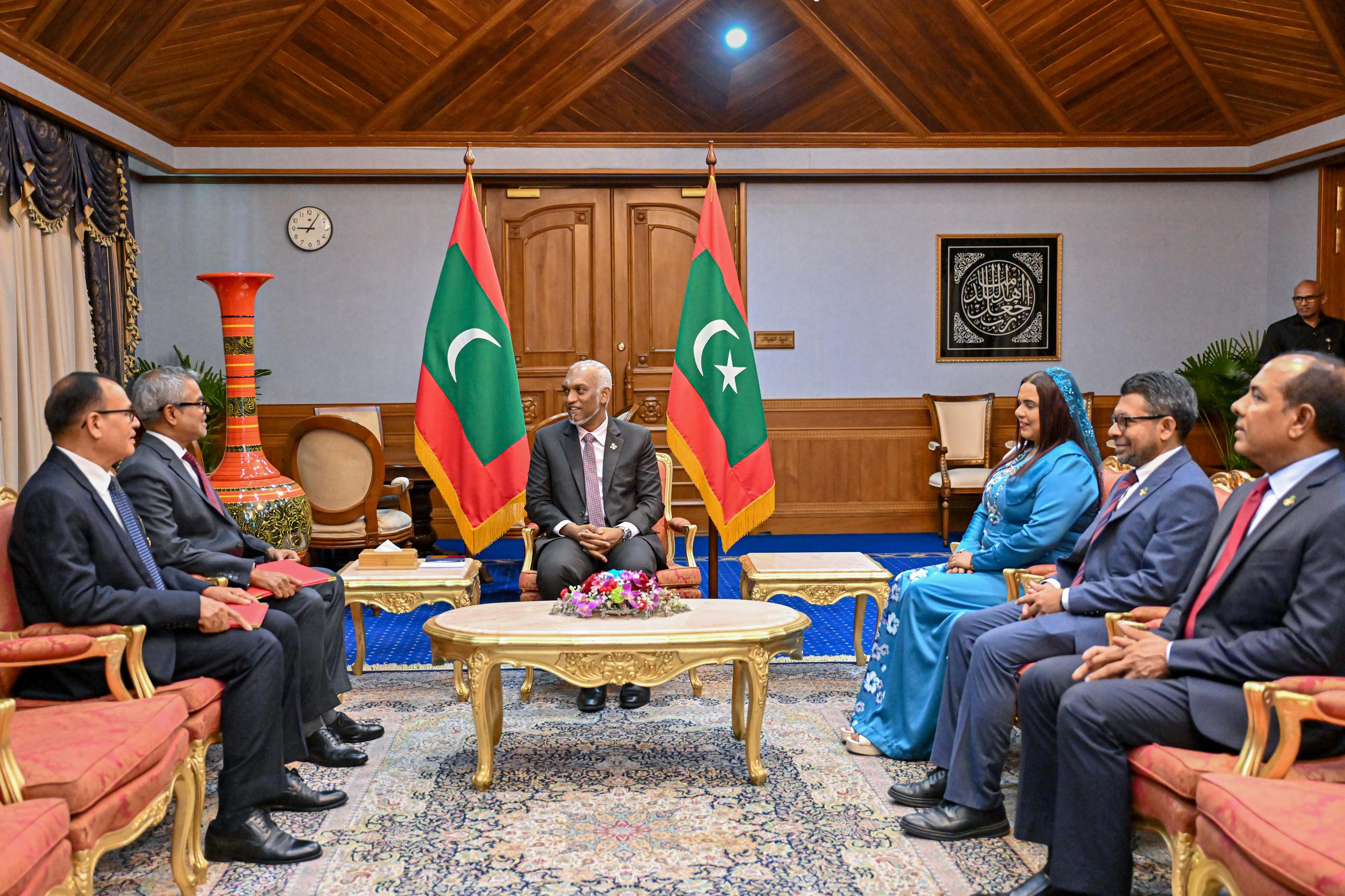 ރައީސް، ސްޓޭޓް އޮފް ޤަތަރަށާއި އެކުވެރި ޢަރަބި އިމާރާތަށް ސަފީރުން ޢައްޔަން ކުރައްވައިފި