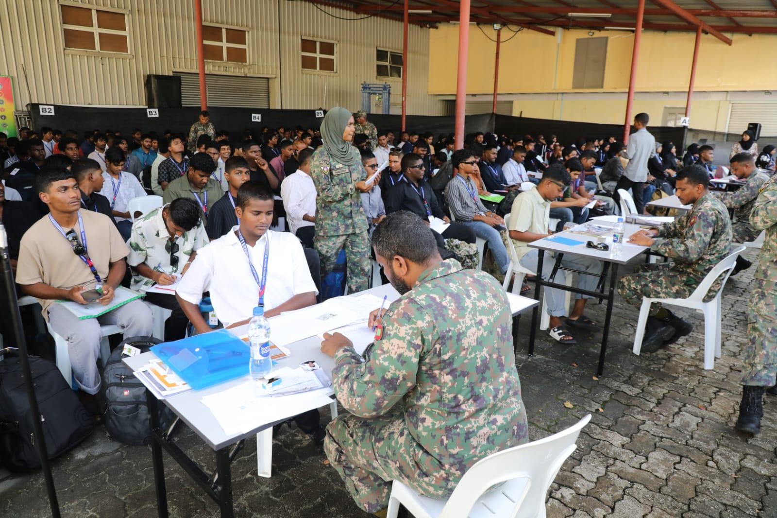 ވަޠަނީ ޚިދުމަތުގެ 3ވަނަ ބުރުގެ ޒުވާނުން  ތަމްރީނަށް ފުރައިފި