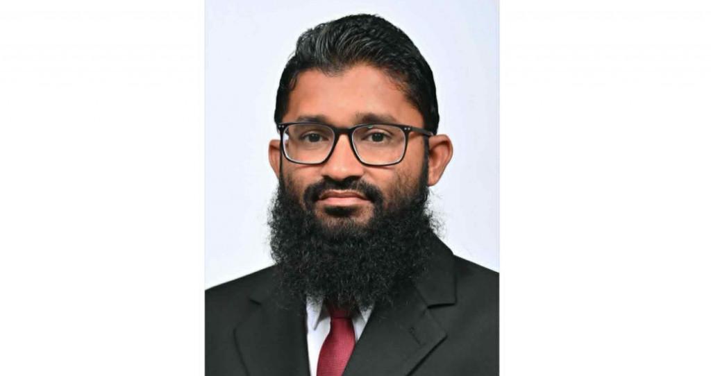 ޝެއިހް އިބްރާހިމް ރަޝީދު އިމާމްކަމުން އިސްތިއުފާ ދެއްވައި އައިޔޫއެމްއާ ގުޅިވަޑައިގެންފި
