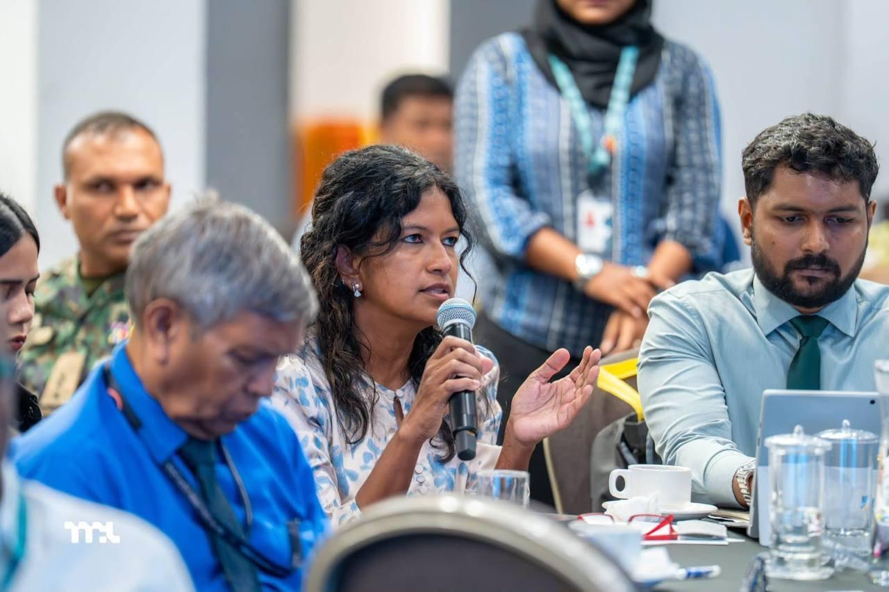 މާލޭ ވިޔަފާރި ބަނދަރު ތިލަފުއްޓަށް ބަދަލުކުރުމާއި ގުޅޭ މަޝްވަރާ ބައްދަލުވުމެއް ބާއްވައިފި