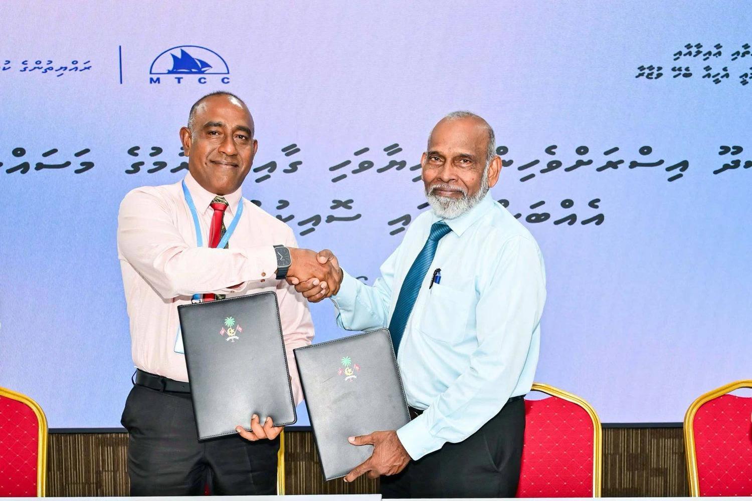  ތުލުސްދޫ "އިސްރަށްވެހިންގެ ހިޔާވަހި" މަޝްރޫޢުގެ އެއްބަސްވުމުގައި ސޮއިކޮށްފި