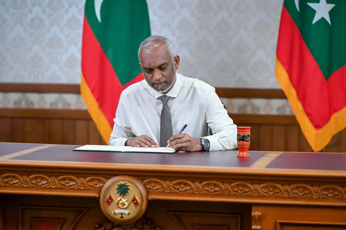 ދައުލަތުގެ އާމްދަނީއަށް މަކަރުހަދަން ފުރުސަތެއް ނުދޭނަން: ރައީސް