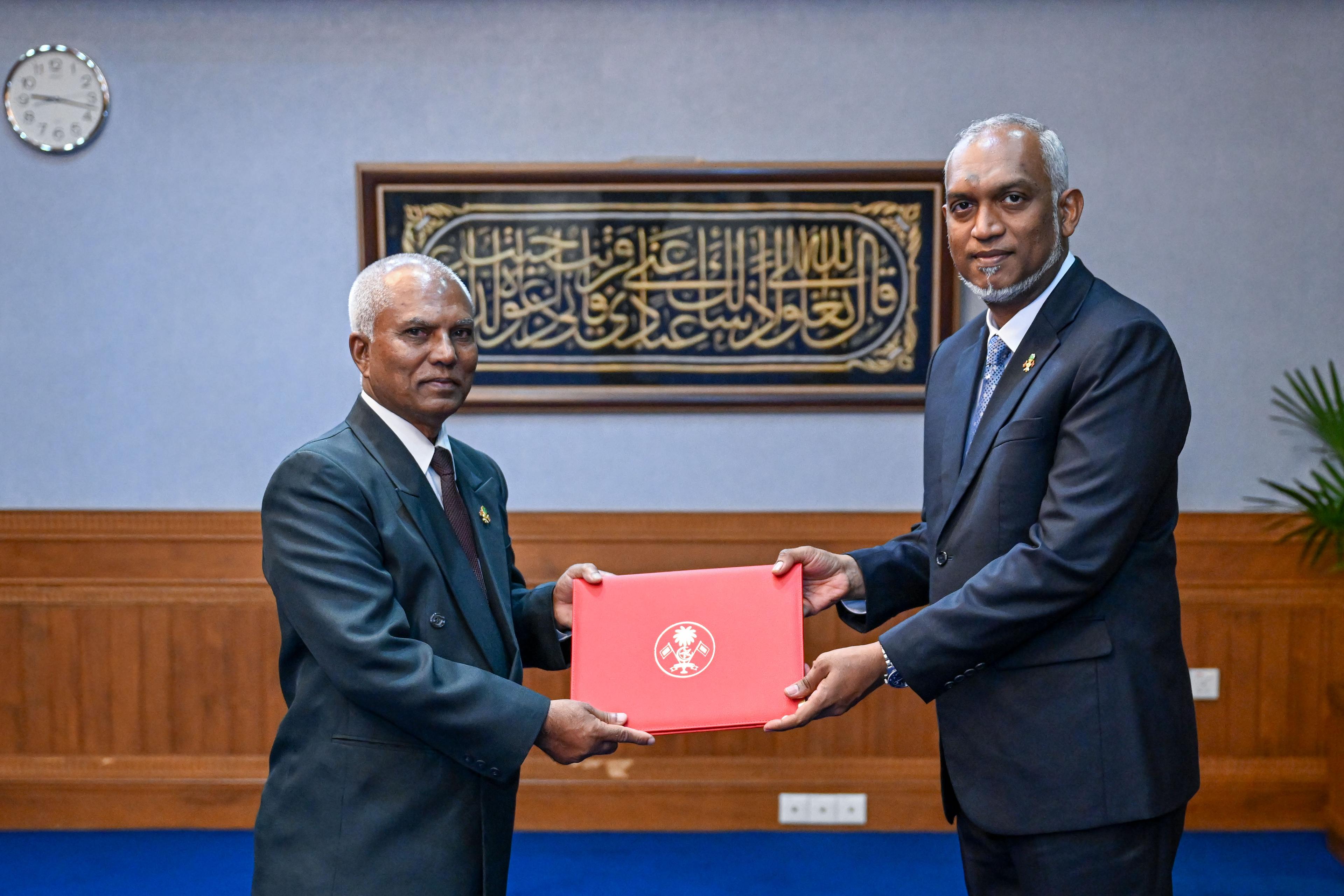  ވަޒީފާއާބެހޭ ޓްރައިބިއުނަލްގެ މެންބަރުކަމަށް ބޭފުޅަކު އައްޔަނުކޮށްފި 