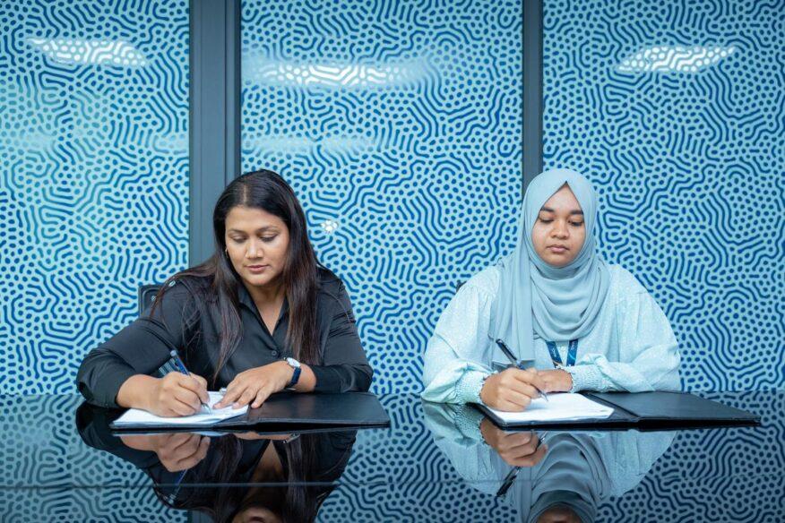 ޓްރެވަލް އެވޯޑްސްގެ އޮފިޝަލް އޭވިއޭޝަން ޕާޓްނަރަކަށް އެމްއޭސީއެލް!