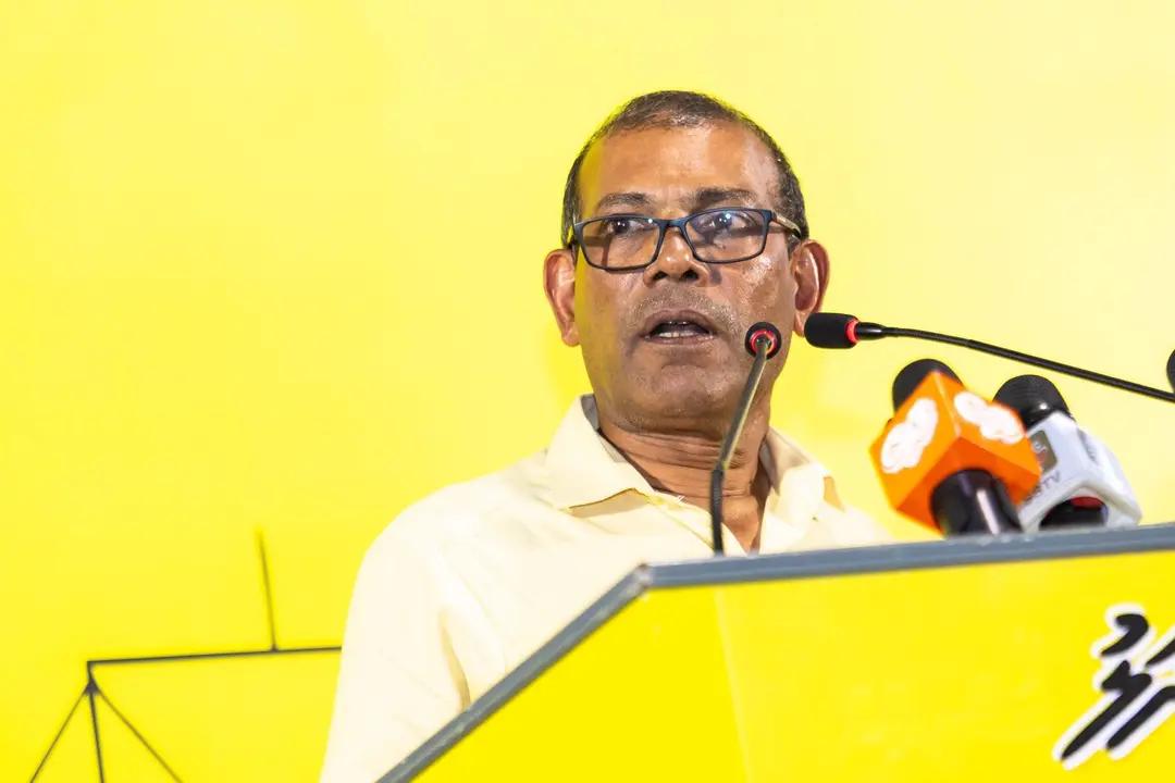 ޝަރަފުވެރިކަމުގެ ޤައުމީ އިނާމު ހާސިލުކުރެއްވި ނަޖުމާއަށް ރައީސް ނަޝީދުގެ މަރުޙަބާ!