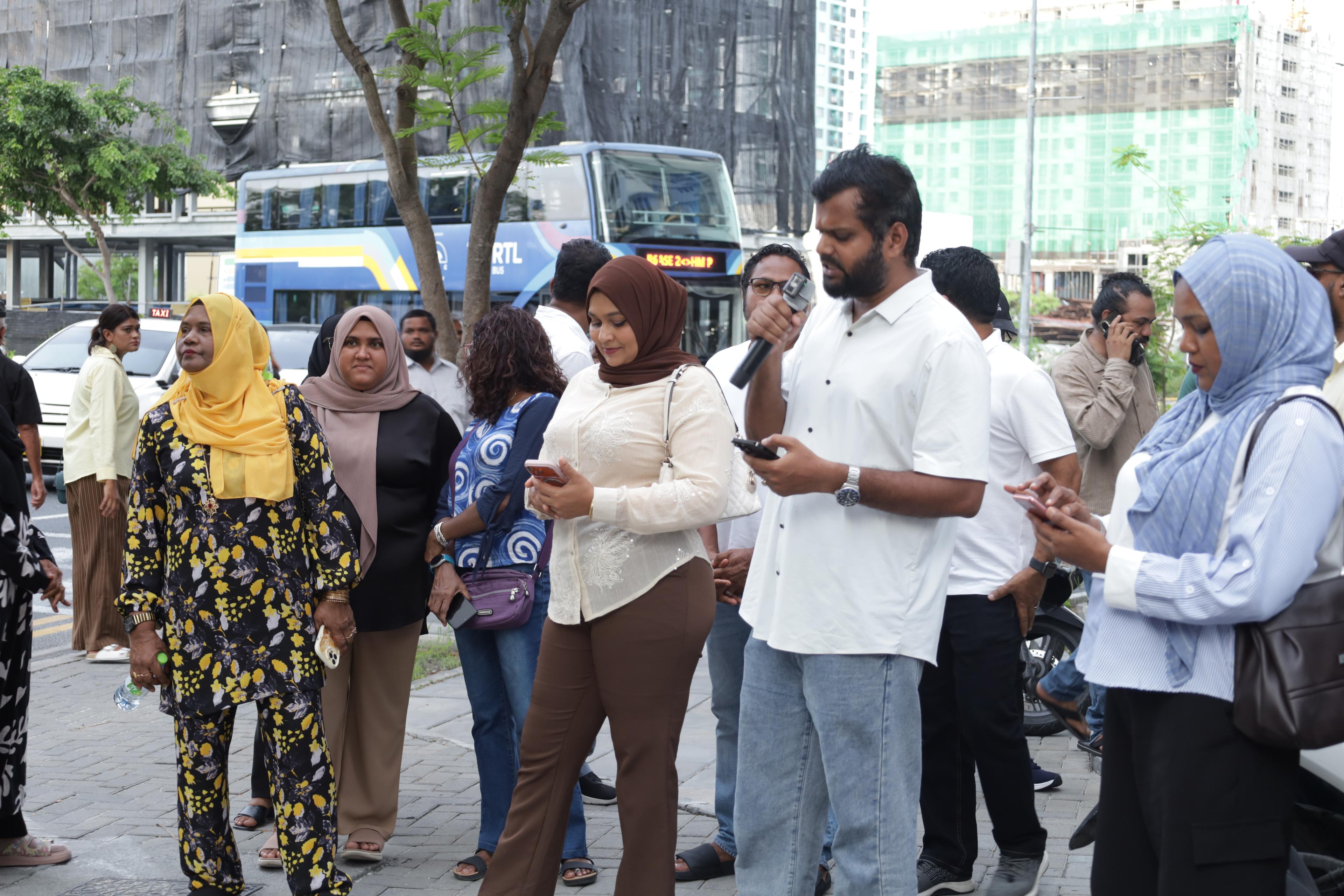 މަޖީދީ މަގުގައި މުޒާހަރާ ކުރުމުގެ ހުއްދައަށް އެދިއްޖެ!