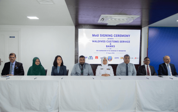 ޑޮލަރު ލިބޭނެ މަގު ތަނަވަސްކުރަން ކަސްޓަމްސް-ބޭންކް ނިޒާމެއް!