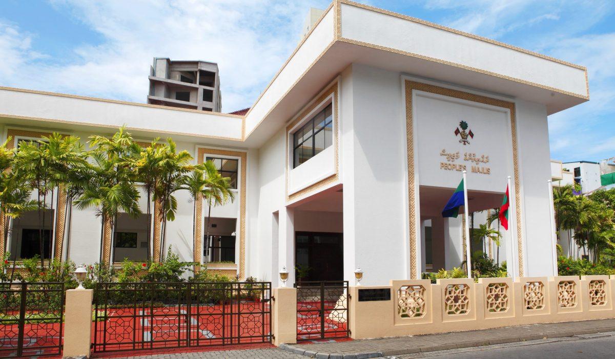 ކުއްކޮށްގެން ހޯދާ މުދާ ދައުލަތަށް ނަގަނީ