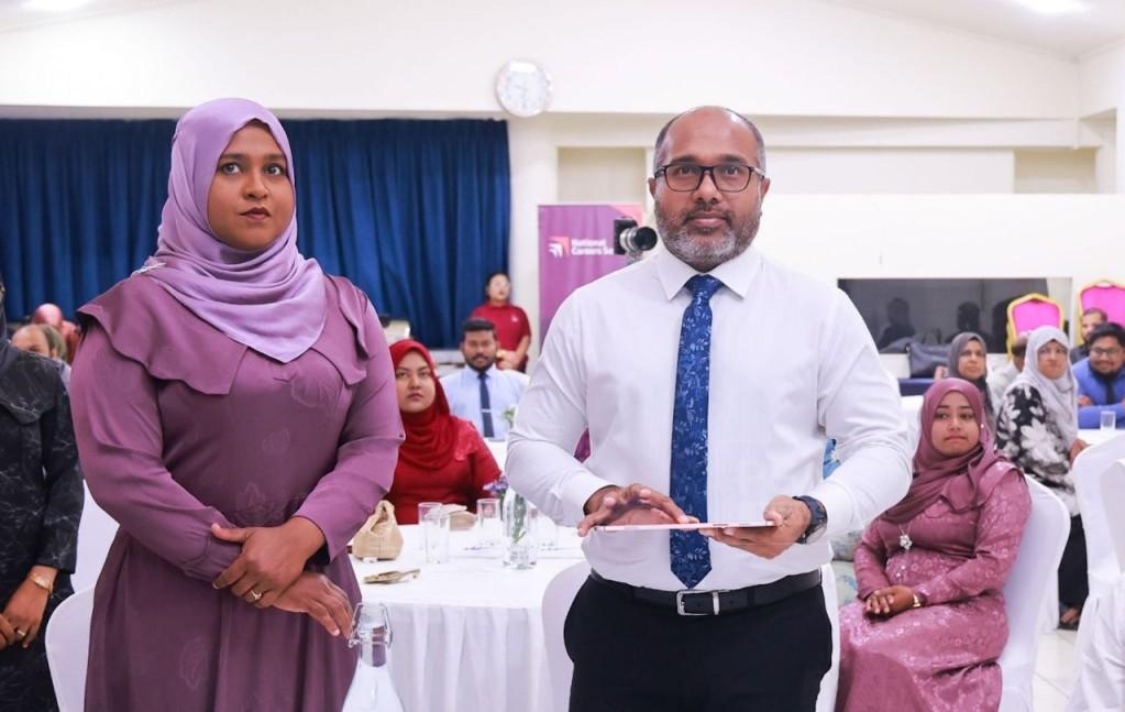 "ދިވެހިރާއްޖޭގެ ވަޒީފާގެ ބާޒާރަށް އިންގިލާބީ ބަދަލެއް" 