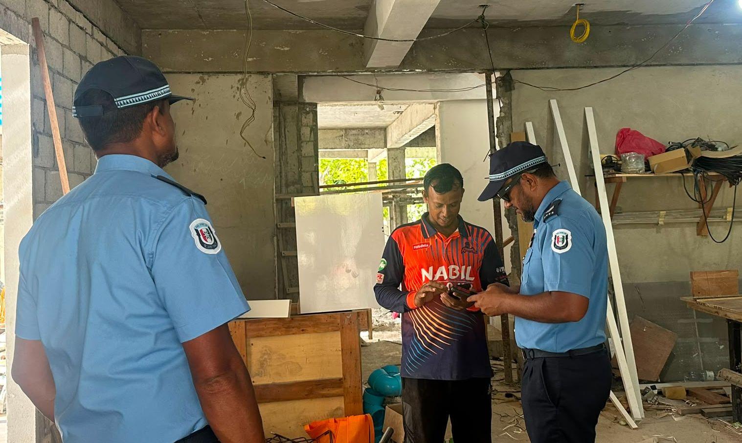 ތ. ބުރުނީގައި ބިދޭސީން ހޭލުންތެރިކުރުމުގެ ހަރަކާތެއް ބާއްވައިފި