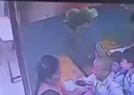 ހޯމްވޯކް ނުހެދިކަމަށް ބުނެ ޓީޗަރު އަނިޔާކުރުމުން ދަރިވަރަކު މަރުވެއްޖެ!