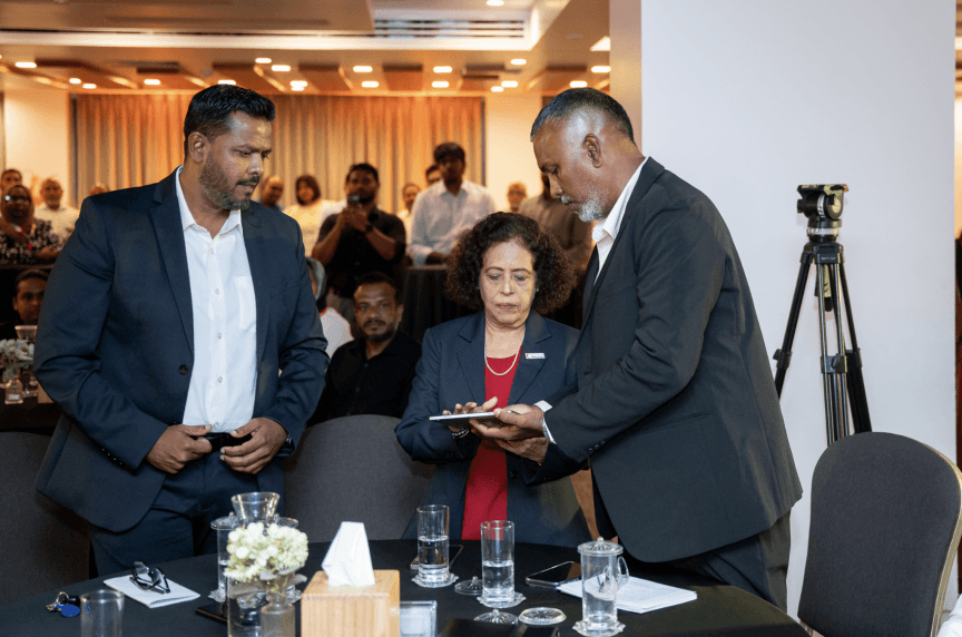 ރެޑް ކްރެސެންޓަށް ފައިސާ ހޯދަން ހުޅުމާލޭގައި ބޮޑު އިމާރާތެއް އަޅަނީ