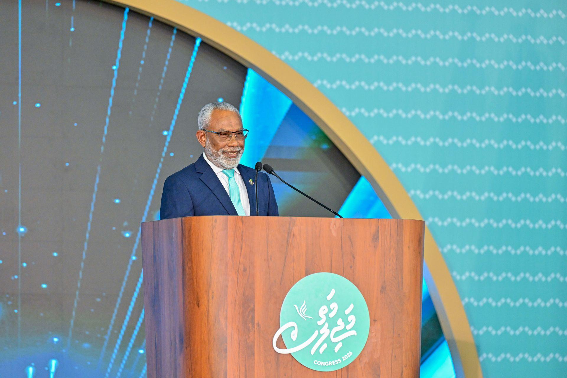   ރައީސް ޑރ މުއިއްޒަކީ އިގްތިސާދީ މާހިރެއް: އަބްދުއްރަހީމް 