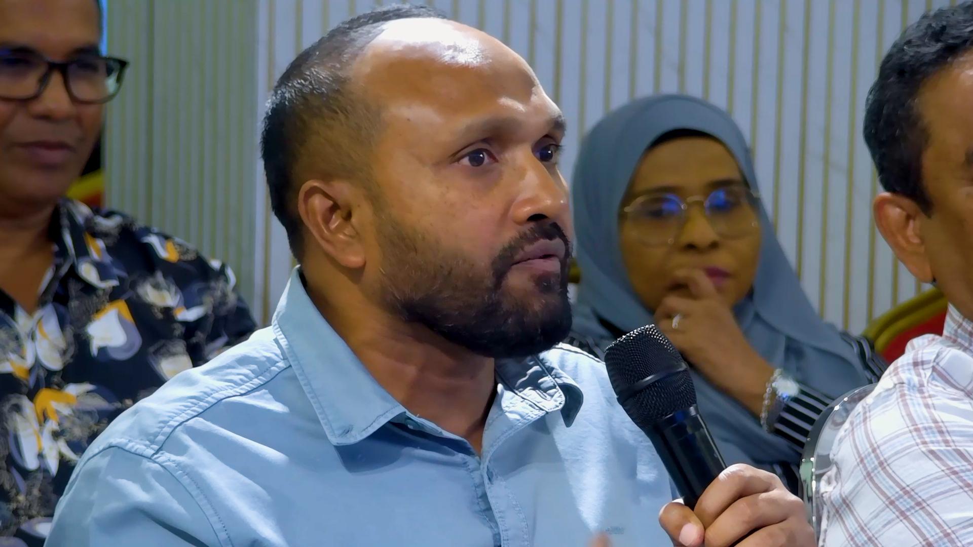 ރާއްޖެ އިސްލާމްވިތާ 900 އަހަރު ފުރުނު އިރު ރައީސް ޑރ މުއިއްޒުގެ އަޙުލާގާއިމެދު ރައްޔިތުން ސުވާލު އުފައްދާ: ޑރ ޖަމީލް