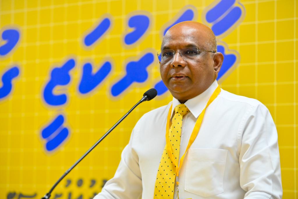 ފަތުރުވެރިކަން މިވަނީ ފުން އަނދަވަޅަކަށް ވެއްޓުމުގެ މަގުމަތީ: ޝާހިދު 