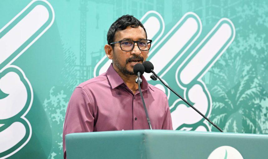 ޕީއެންސީ މެންބަރުން ތިބީ ހިތްހަމަޖެހިގެން، ޔާމީނާ ޖަދަލުކުރާކަށް ނޫޅެން: ފަލާޙް