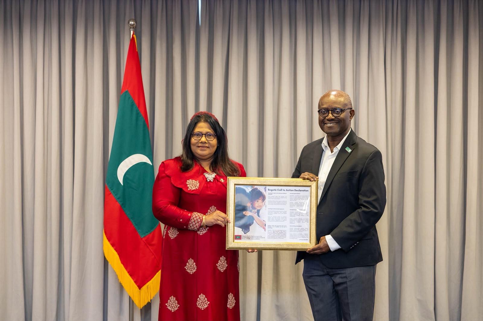 ބޮގޯޓާ ކޯލް ޓު އެކްޝަން  ގަރާރުގައި ރާއްޖެއިން ސޮއިކޮށްފި 