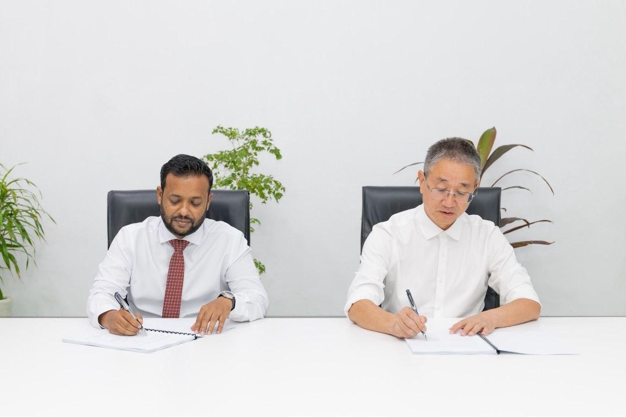 އައްޑޫ ލިންކްރޯޑް ތަރައްގީކުރަން ޗައިނާ ކުންފުންޏަކާއި ހަވާލްކޮށްފި 