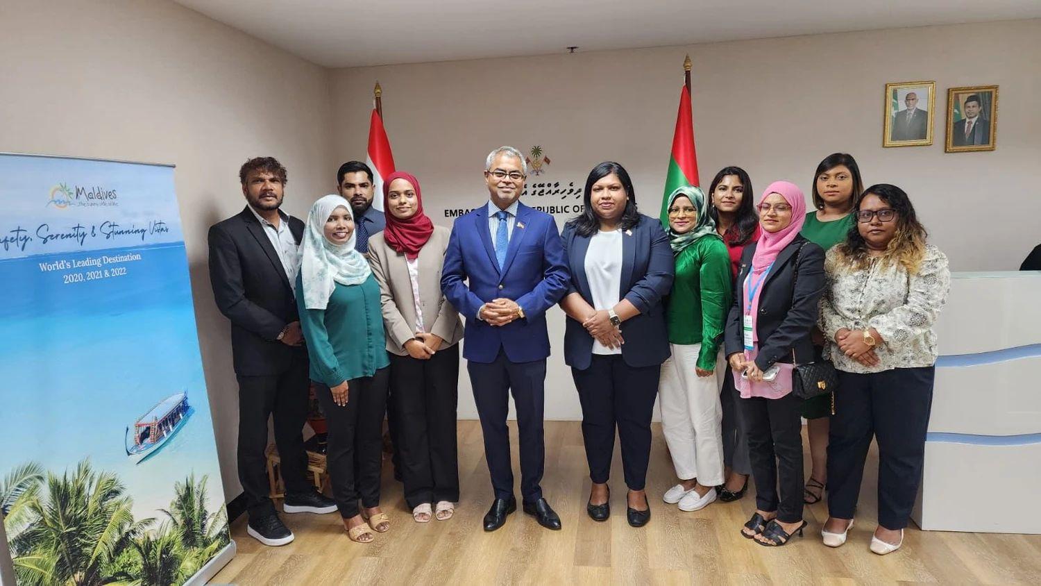 މިނިސްޓަރ ތާރިގް އެމްބަސީއަށް ވަޑައިގެންނެވުން