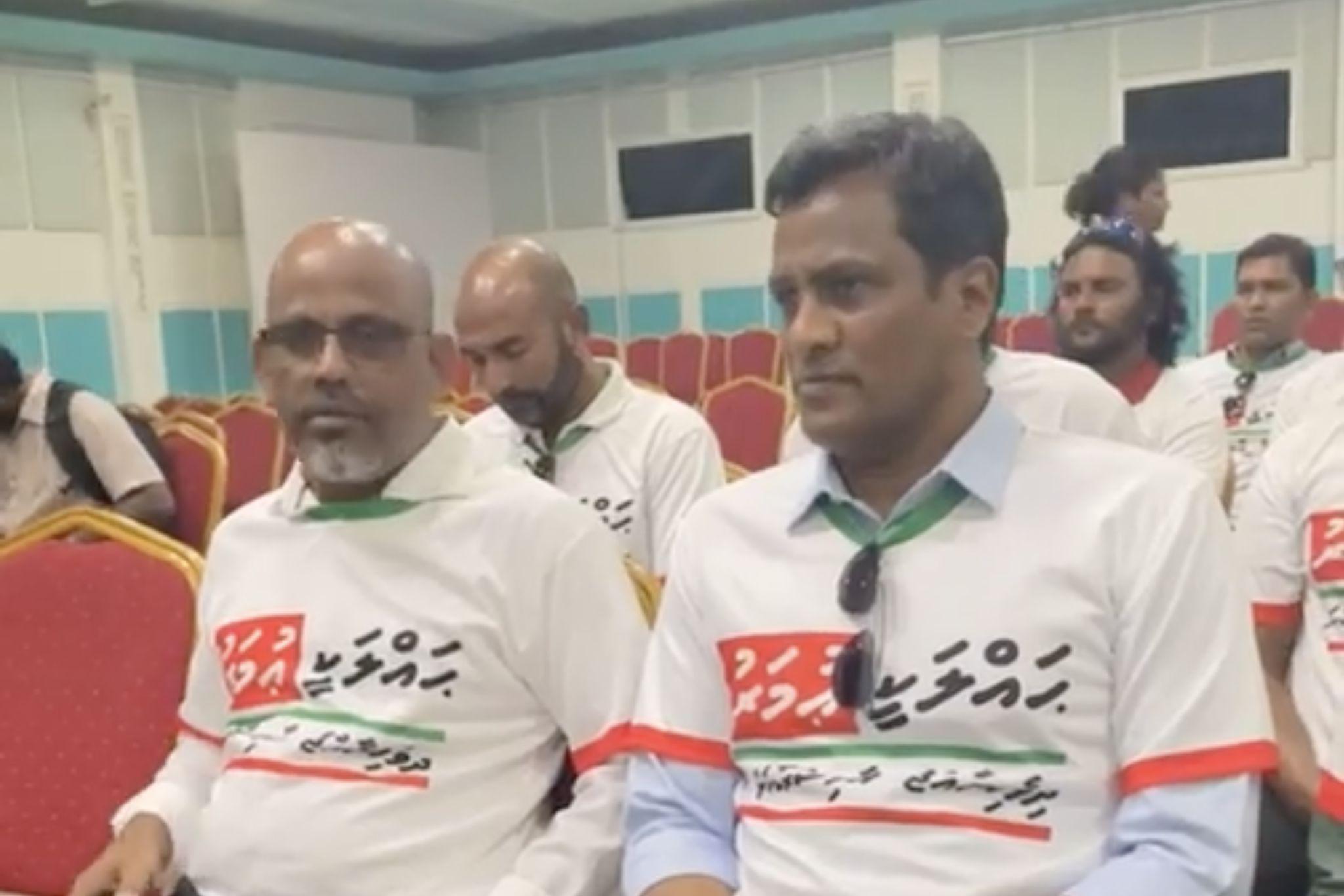 ޢުމަރު ނަޞީރުވެސް ފޯމު ހުށަހަޅައިފިއެވެ. 