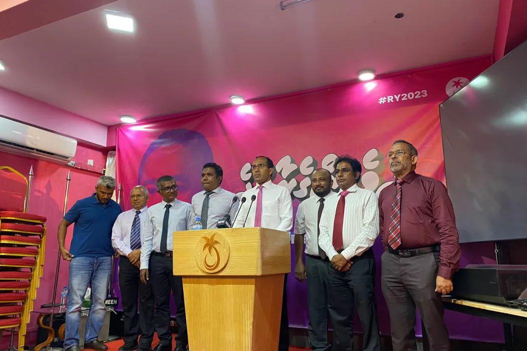 ތޮލާލާ ހީނާ އާ ގުޅޭގޮތުން ދެއްކި ވާހަކަތައް ދޮގުކޮށްފި 