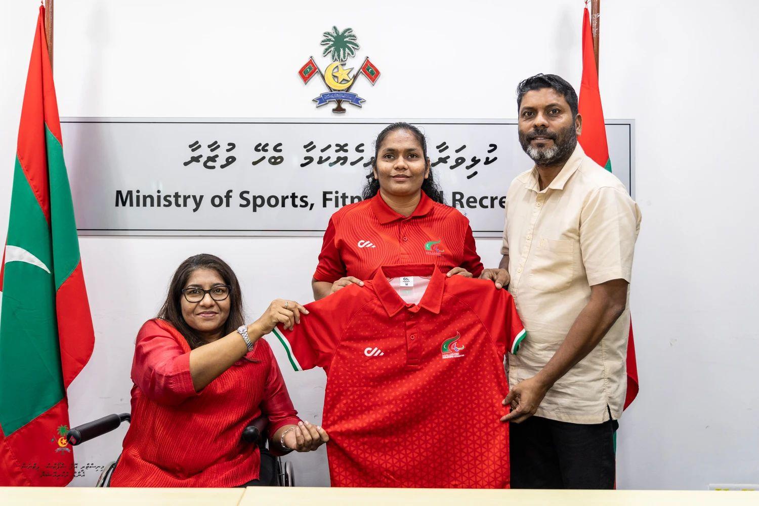 މިނިސްޓަރ ރާފިއު މިއަހަރުގެ ޕެރަލިމްޕިކް ގޭމްސްގައި ދިވެހިރާއްޖެއިން ވާދަކުރާ އެތުލީޓުންނާ އެކު 