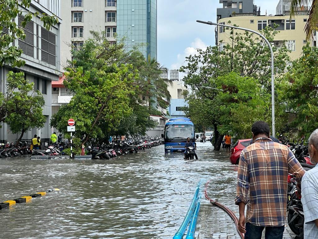 ވިއްސާރައާ ގުޅިގެން ސަމާލުވާންވީ ކަންކަން