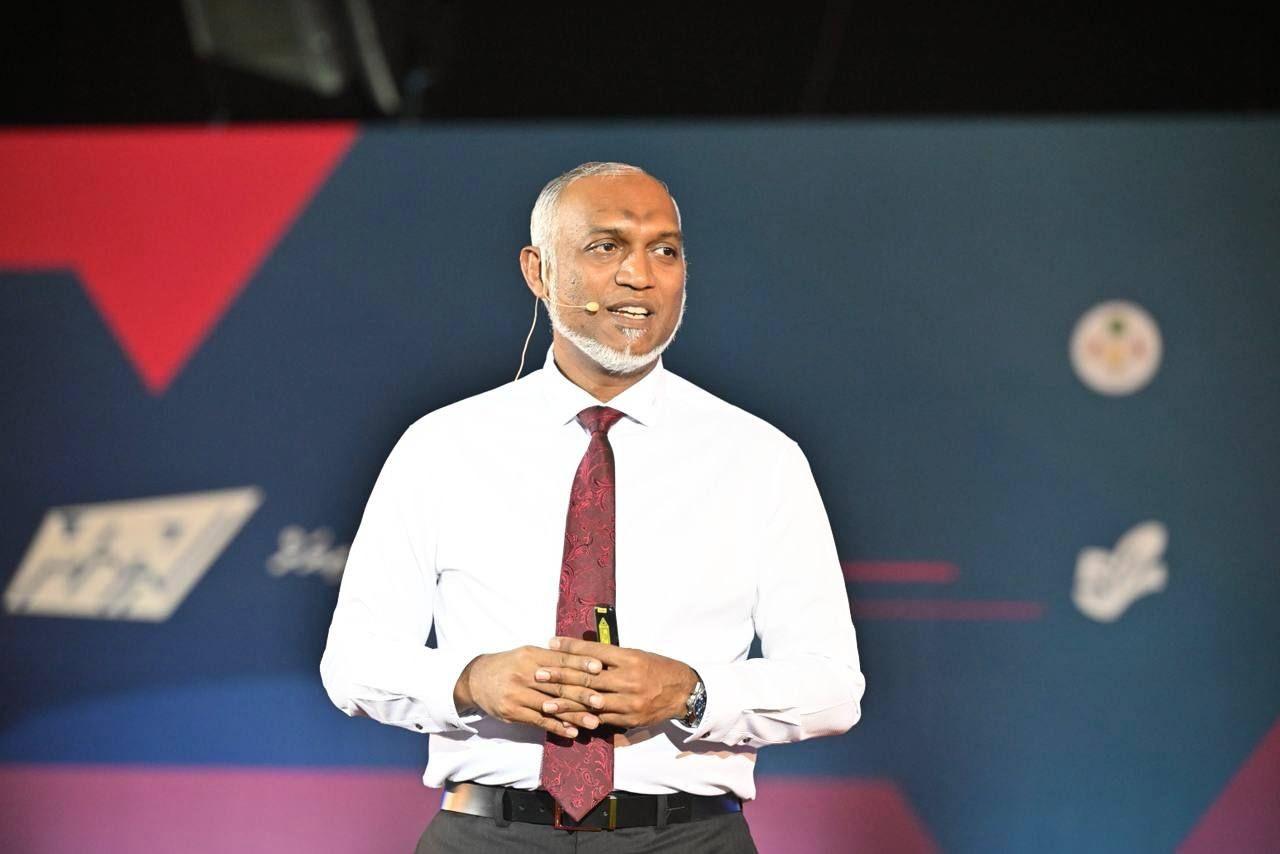 "ހަފުތާ 52- ރައްޔިތުންނާއެކު ކުރިއަށް" - ރައީސުލްޖުމްހޫރިއްޔާ ޑޮކްޓަރު މުހައްމަދު މުއިއްޒު - ފޮޓޯ: ރައީސް އޮފީސް
