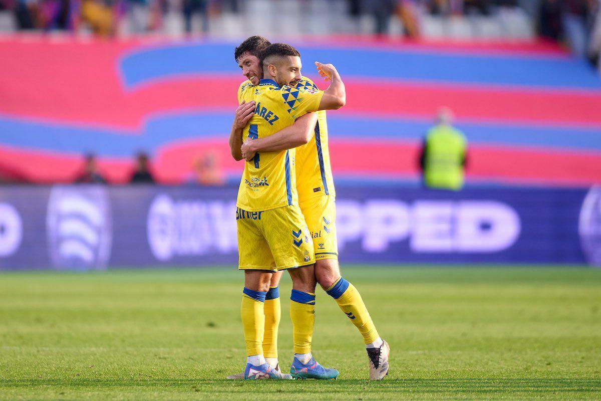 ލަސް ޕަލްމާސް އިން ބަސެލޯނާގެ އަހަރީ ދުވަސް ހަރާބު ކޮށްލައިފި