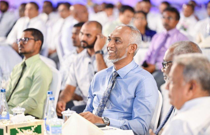 ރައީސް ޑރ މުޙައްމަދު މުޢިއްޒު