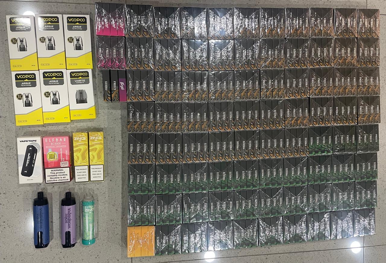 މާލޭގެ ދެ ގެއެއް ބަލައިފާސްކޮށް، ގިނަ އަދަދެއްގެ ވޭޕް އަދި ވޭޕް ކާޓްރިޖްތަކެއް ހޯދައިފި