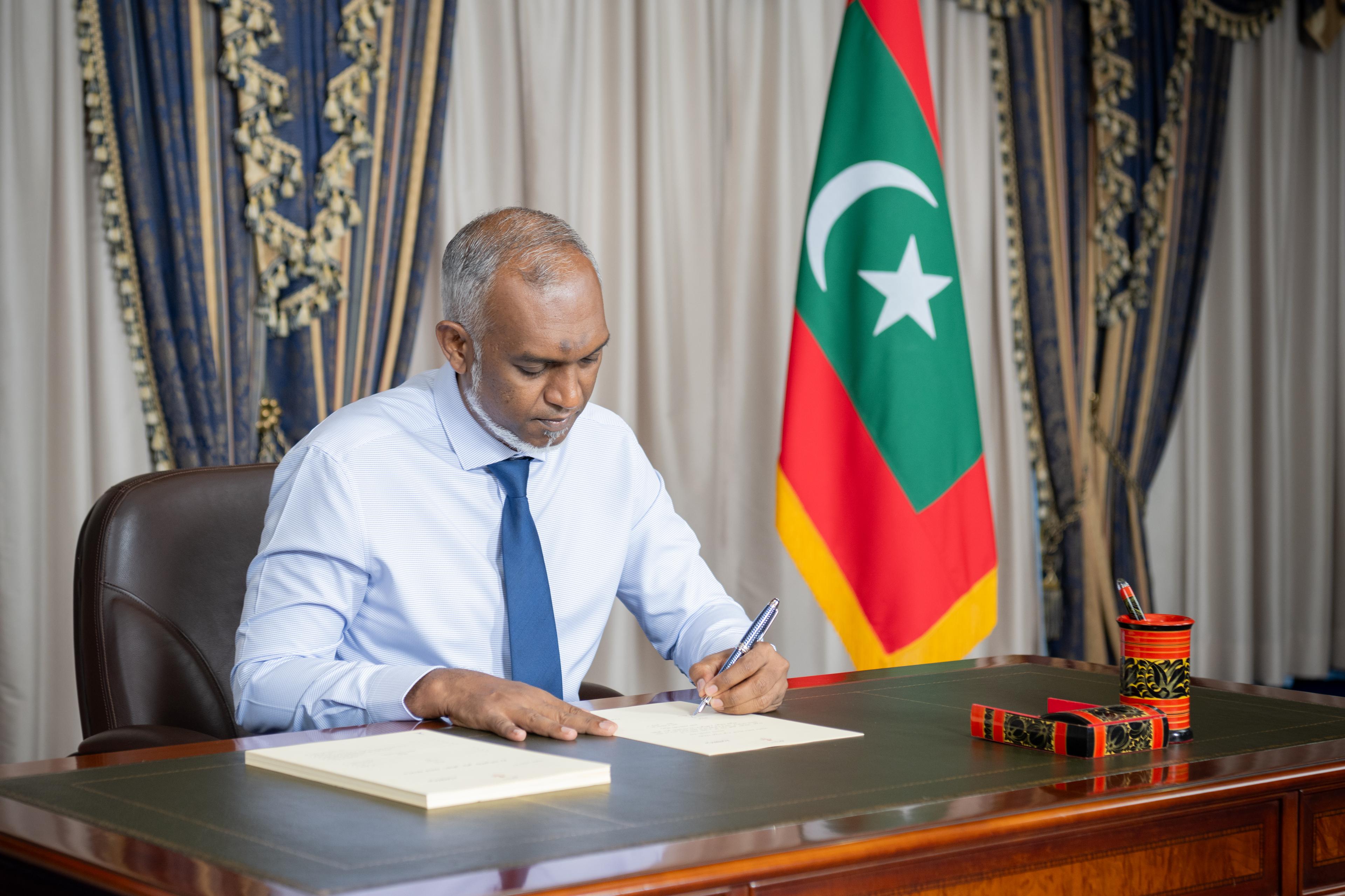 ކޮރަޕްޝަނާއި ފަސާދައިގެ ނުރައްކަލާ ދެކޮޅަށް ރާއްޖެއިން މަސައްކަތް ކުރާނެ: ރައީސް