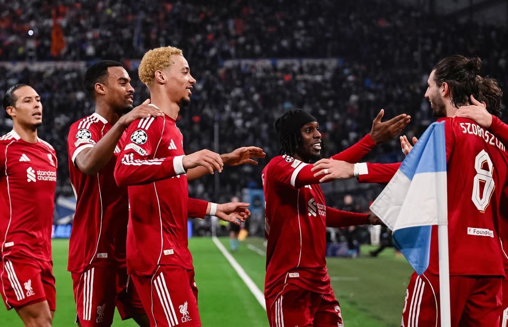 މާސޭ އަތުން ލިވަޕޫލަށް ފަސޭހަ މޮޅެއް