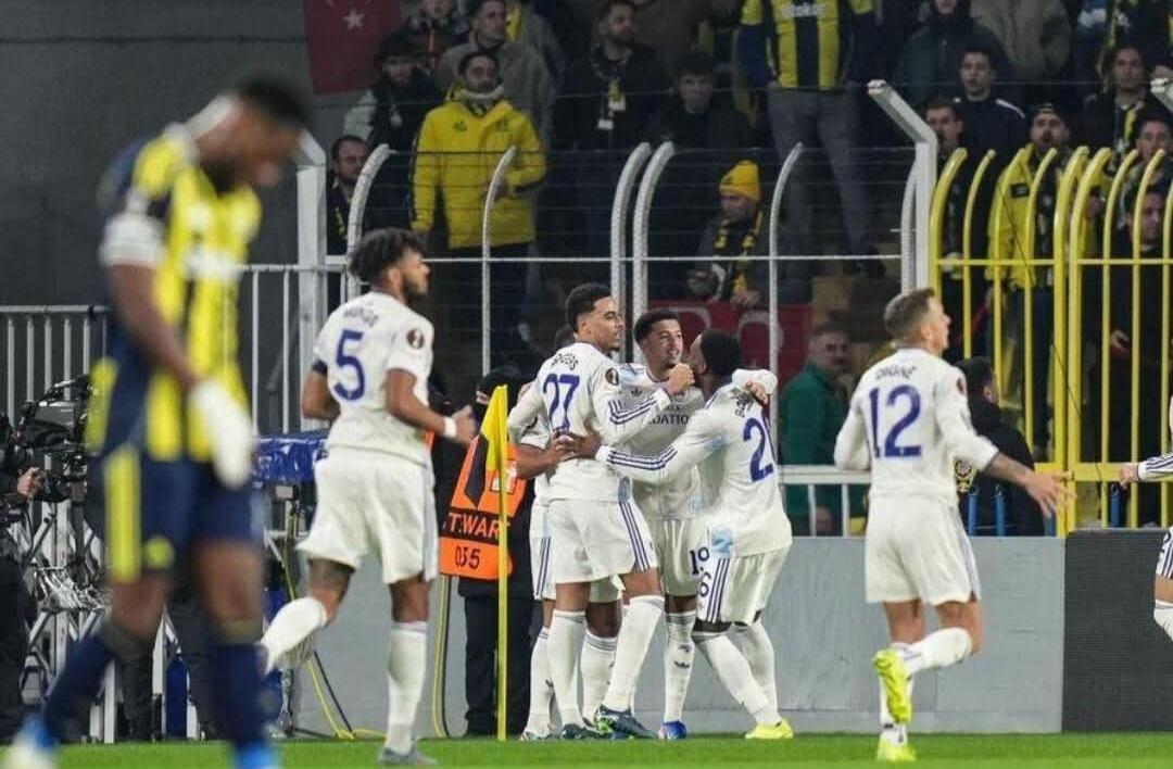 ޔުރޮޕާ ލީގު: ފެނަބާޗޭ ބަލިކޮށް، ބާކީ އެއްމެޗު އޮއްވައި އެސްޓަންވިލާ އިން ދެވަނަ ބުރު ޔަގީންކޮށްފި