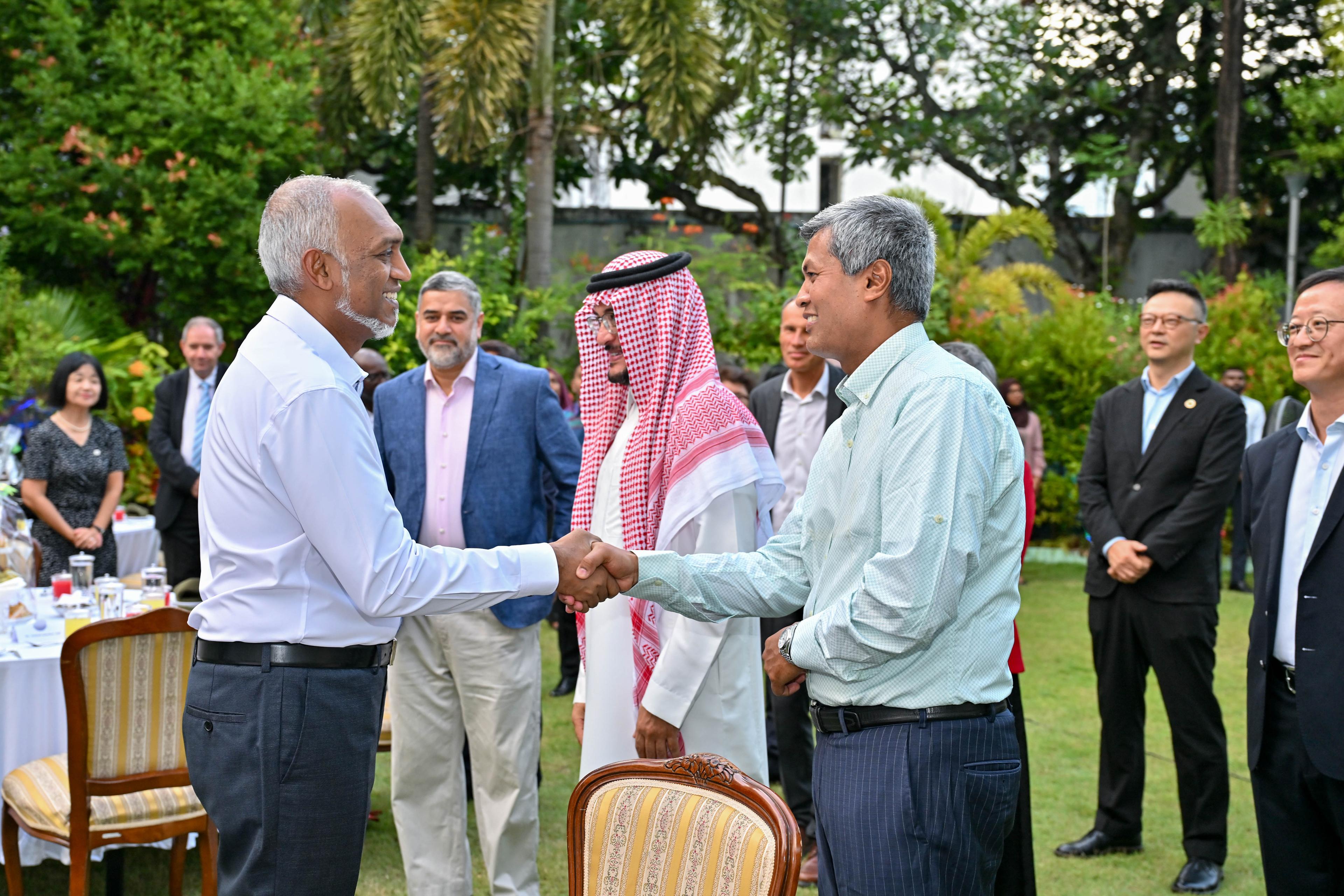 ބޭރުގެ ޑިޕްލޮމެޓުންނަށް ރައީސްގެ ރޯދަ ވީއްލުމެއް