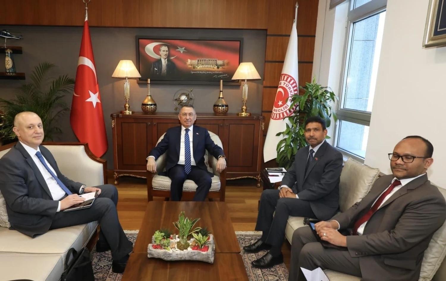 ސަފީރު އަބްދުއްރަހީމް ތުރުކީގެ ގާނޫނު ހަދާ މަޖިލީހުގެ ފޮރިން އެފެއާޒް ކޮމިޓީގެ މުގައްރިރާއި ބައްދަލުކުރައްވައިފި