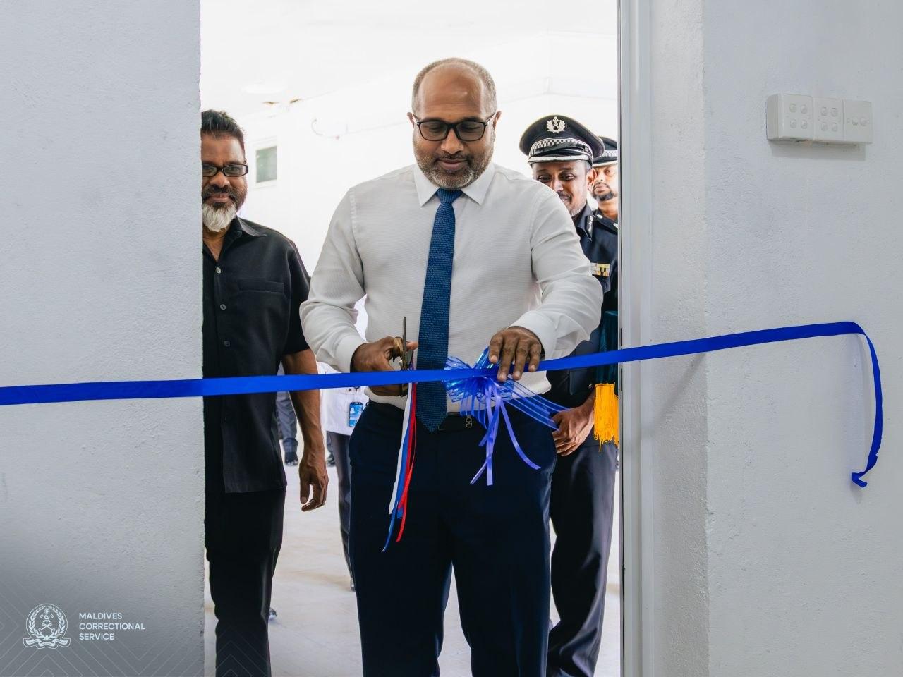 މާފުށީ ޖަލުގައި ބެގޭޖް ސްކޭނަރ މެޝިން ބޭނުންކުރަން ފަށައިފި