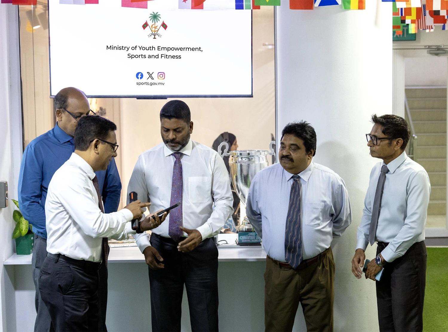 ޔޫތް މިނިސްޓްރީގެ ކޯލް ސެންޓަރގެ ޚިދުމަތް ރަސްމީކޮށް ފައްޓައިފި